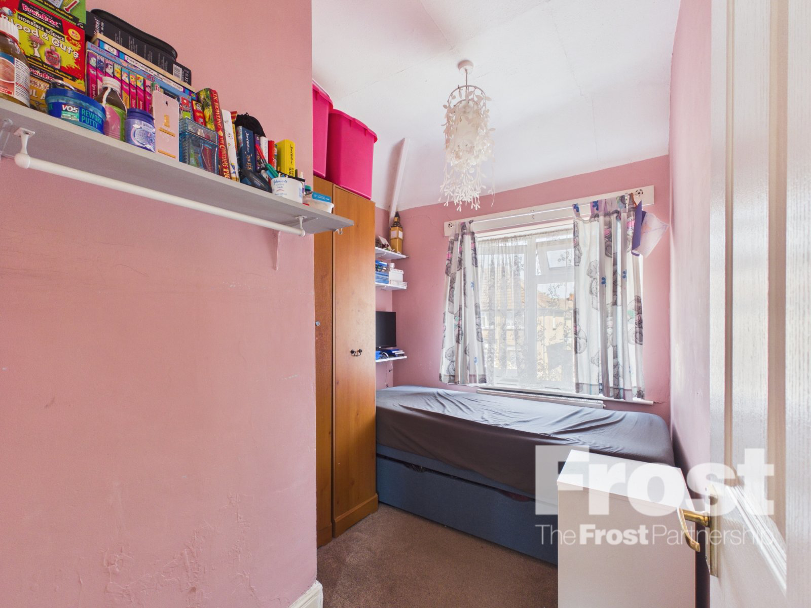 Princes Road, Feltham, TW13, photo 7