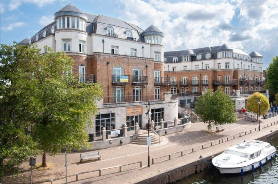 Clarence Street, Staines-Upon-Thames, Surrey, TW18, photo 8