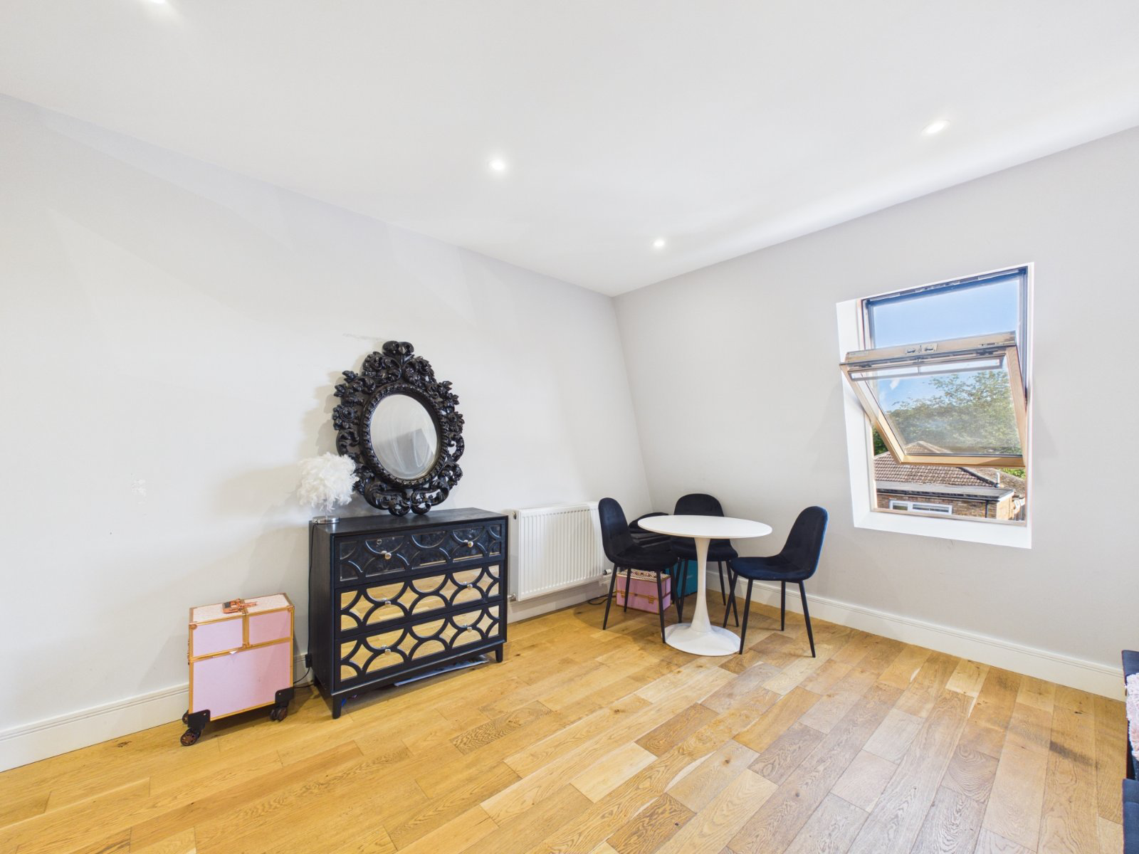 Treadaway Hill, Loudwater, High Wycombe, Buckinghamshire, HP10, photo 5