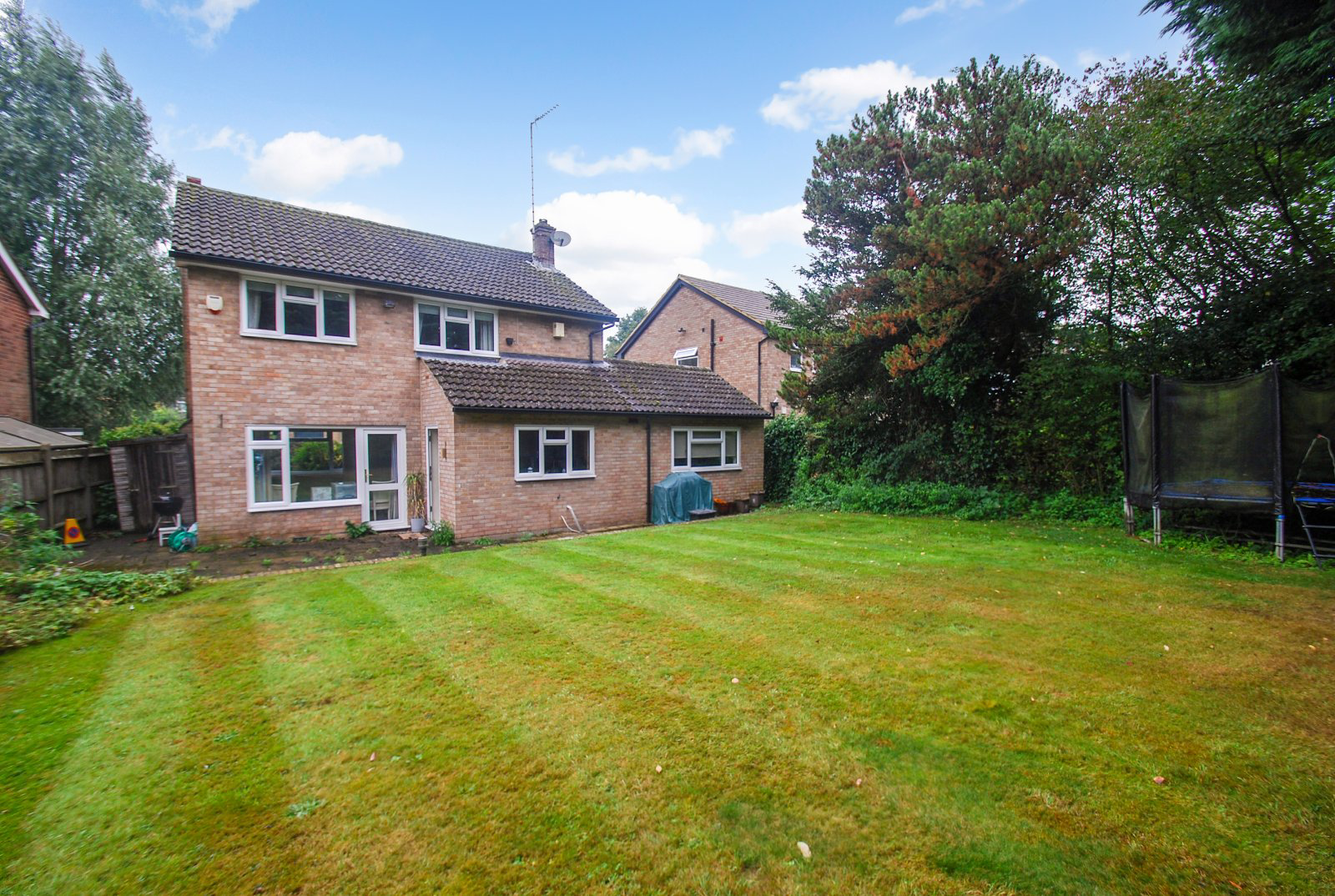 The Spinney, Beaconsfield, HP9, photo 5