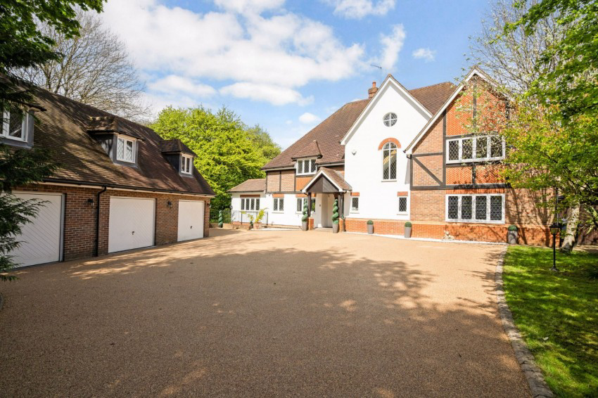 Burgess Wood Grove, Beaconsfield, Buckinghamshire, HP9