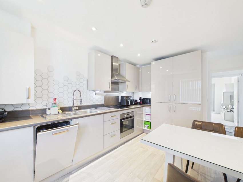 Wakeford Court, Kennett Lane, Chertsey, KT16, photo 3