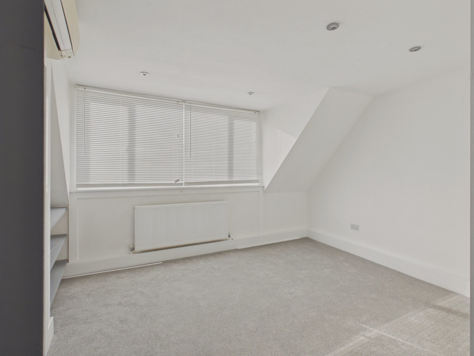 Station Road, Beaconsfield, Buckinghamshire, HP9, photo 5