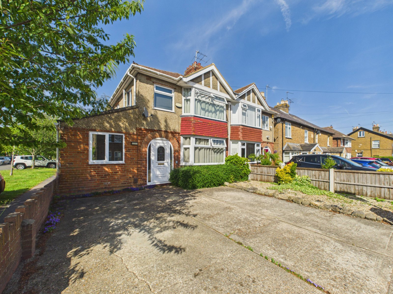 Alma Road, Eton Wick, Berkshire, SL4, photo 3