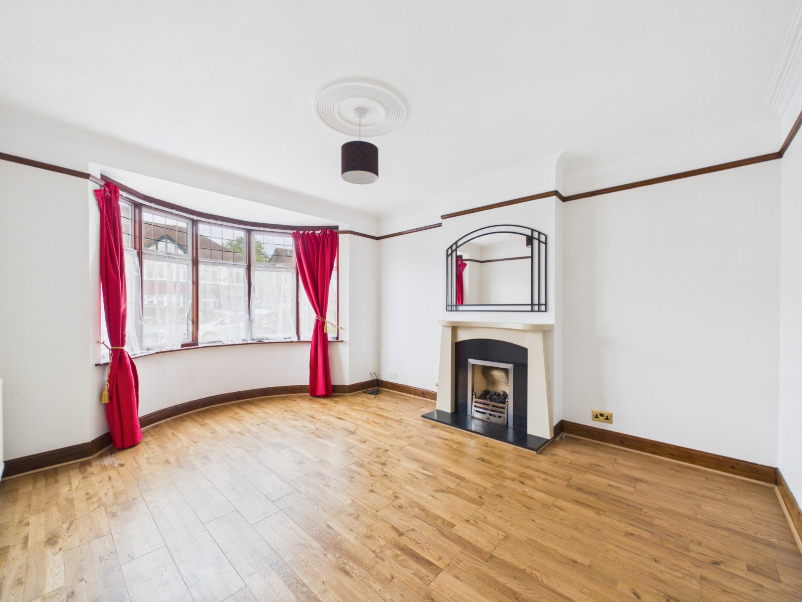 Park Avenue, Staines-Upon-Thames, Middlesex, TW18, photo 4