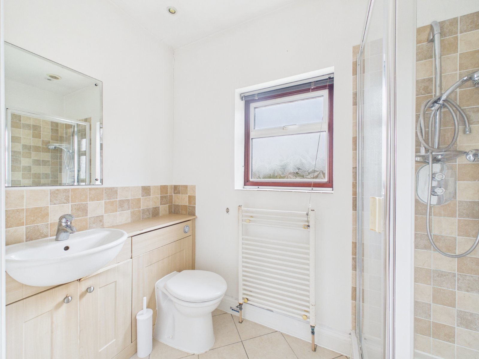 Park Avenue, Staines-Upon-Thames, Middlesex, TW18, photo 6