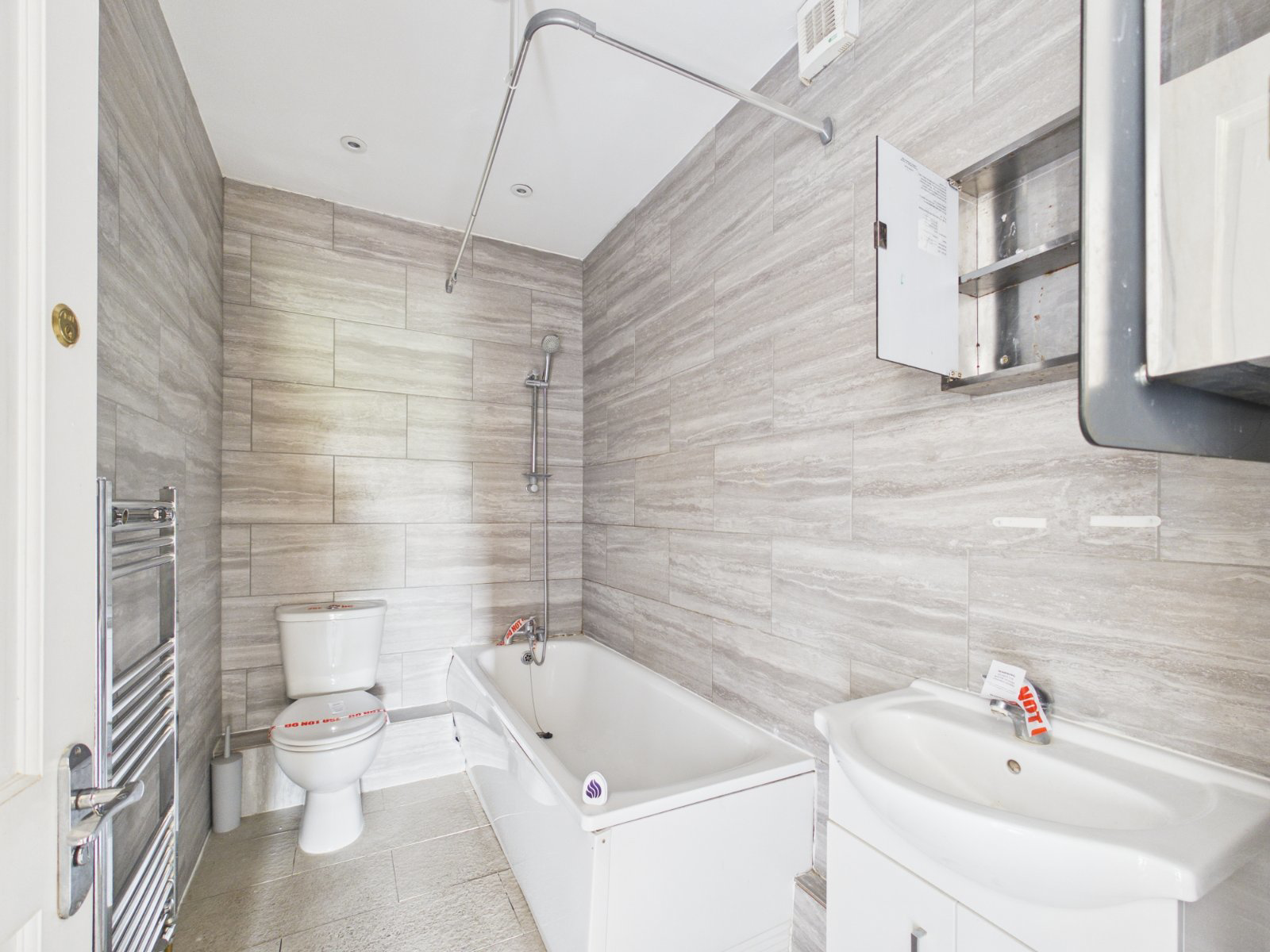 Staines Road West, Ashford, Middlesex, TW15, photo 9