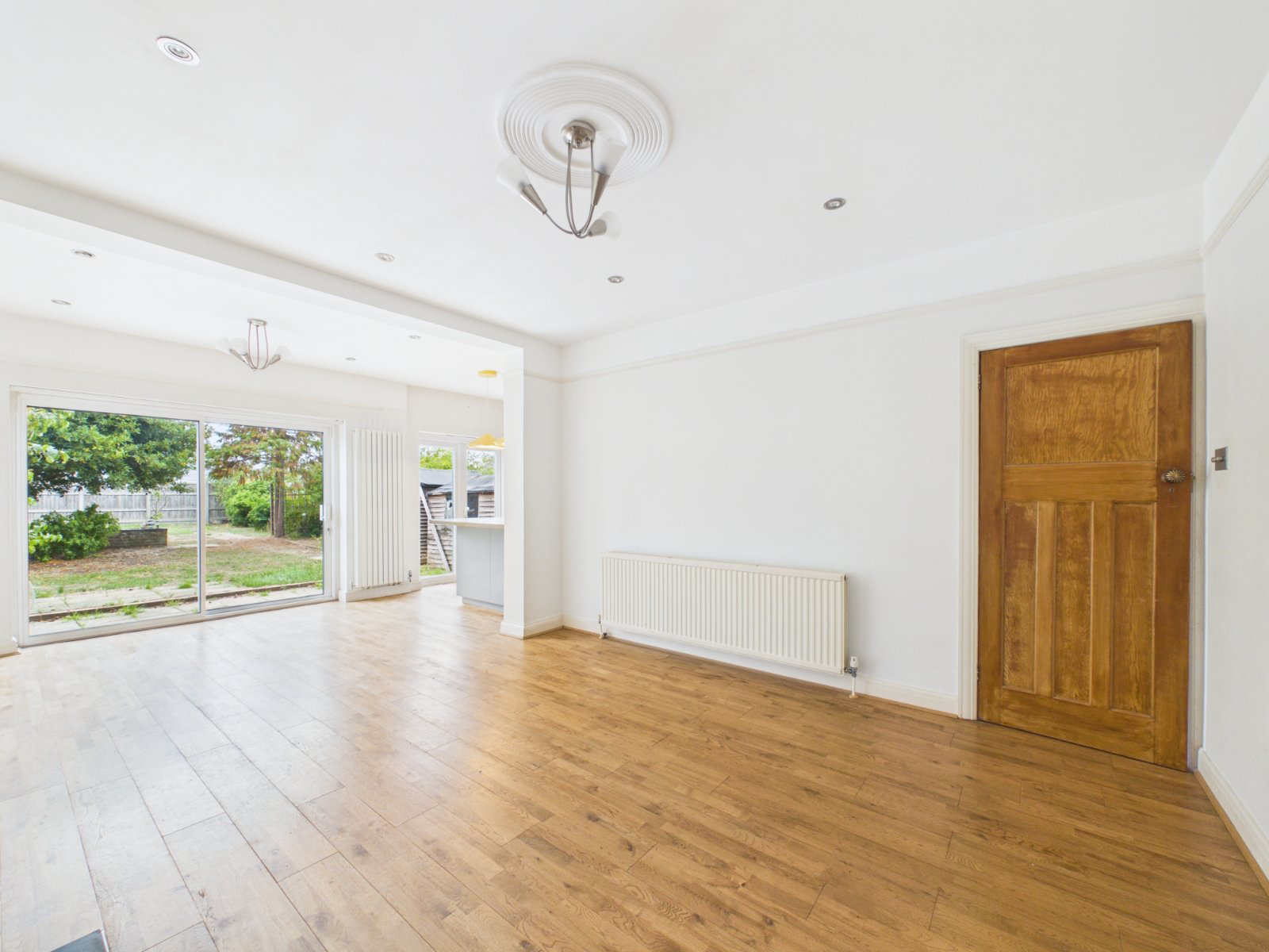 Park Avenue, Staines-Upon-Thames, Middlesex, TW18, photo 3