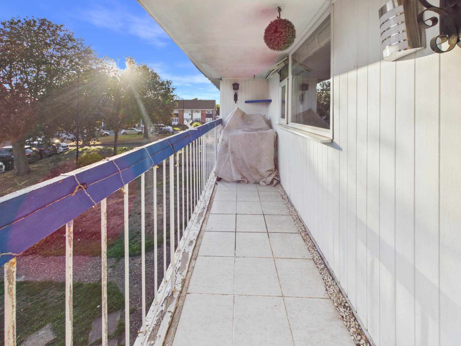 Newton Close, Langley, Berkshire, SL3, photo 8