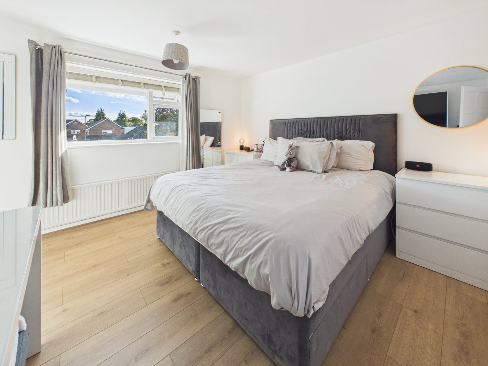 Newton Close, Langley, Berkshire, SL3, photo 5