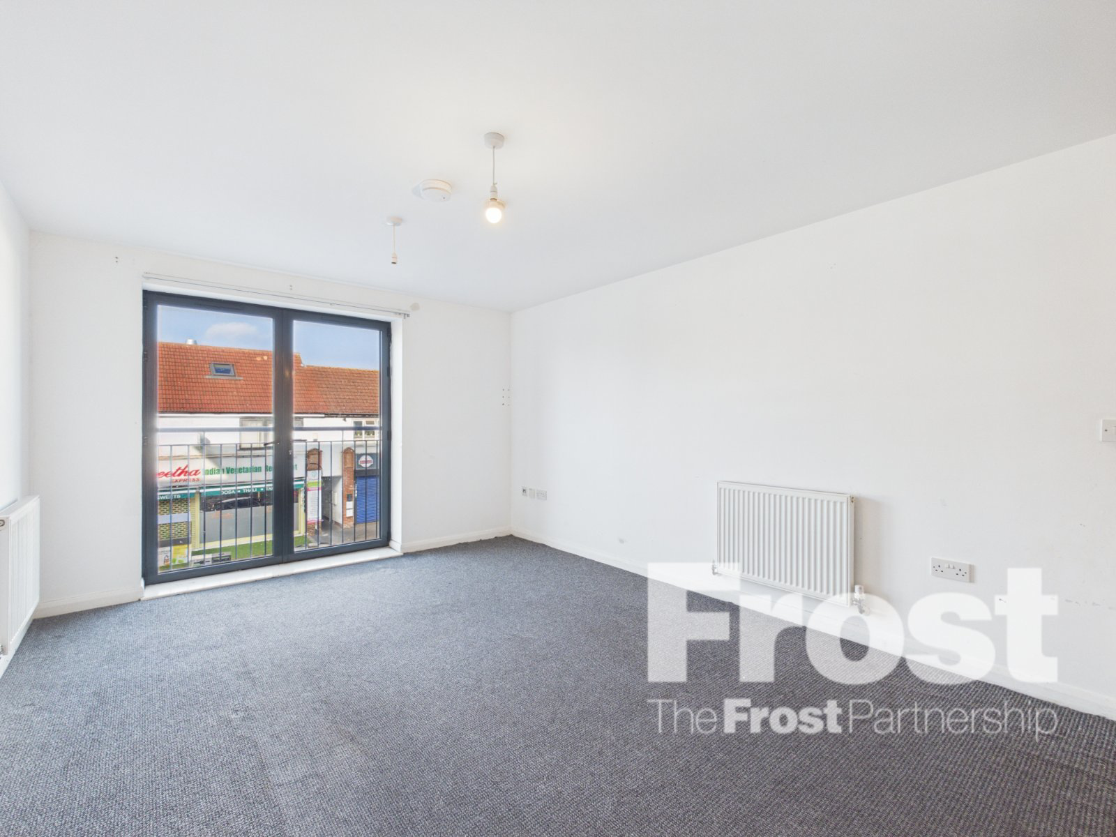 Meadfield Road, Slough, Berkshire, SL3, photo 3