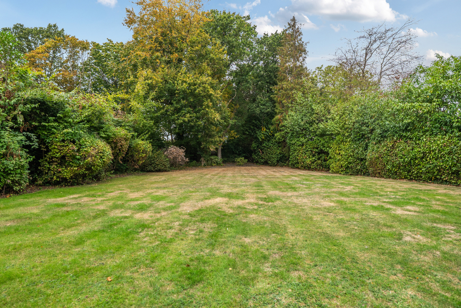 Templewood Lane, Farnham Common, Buckinghamshire, SL2, photo 13