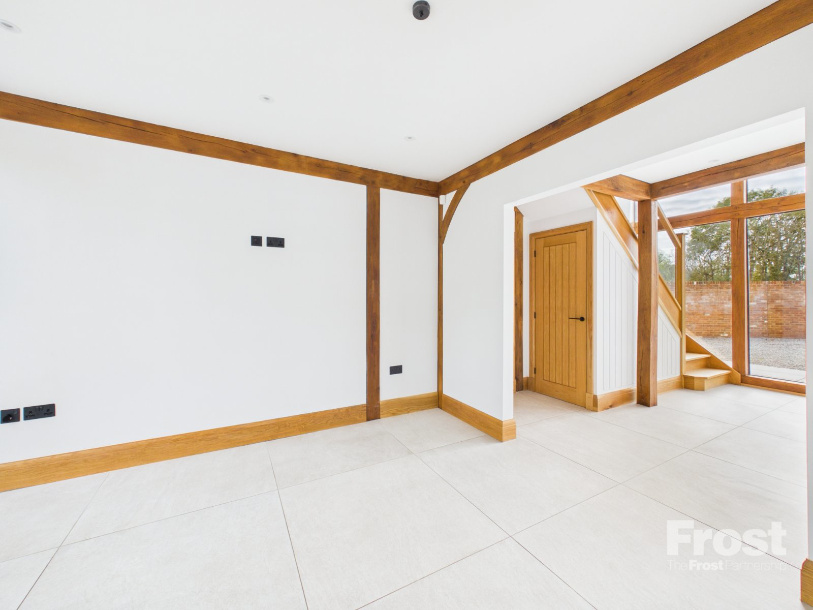 East Burnham Lane, Farnham Royal, Slough, SL2, photo 13
