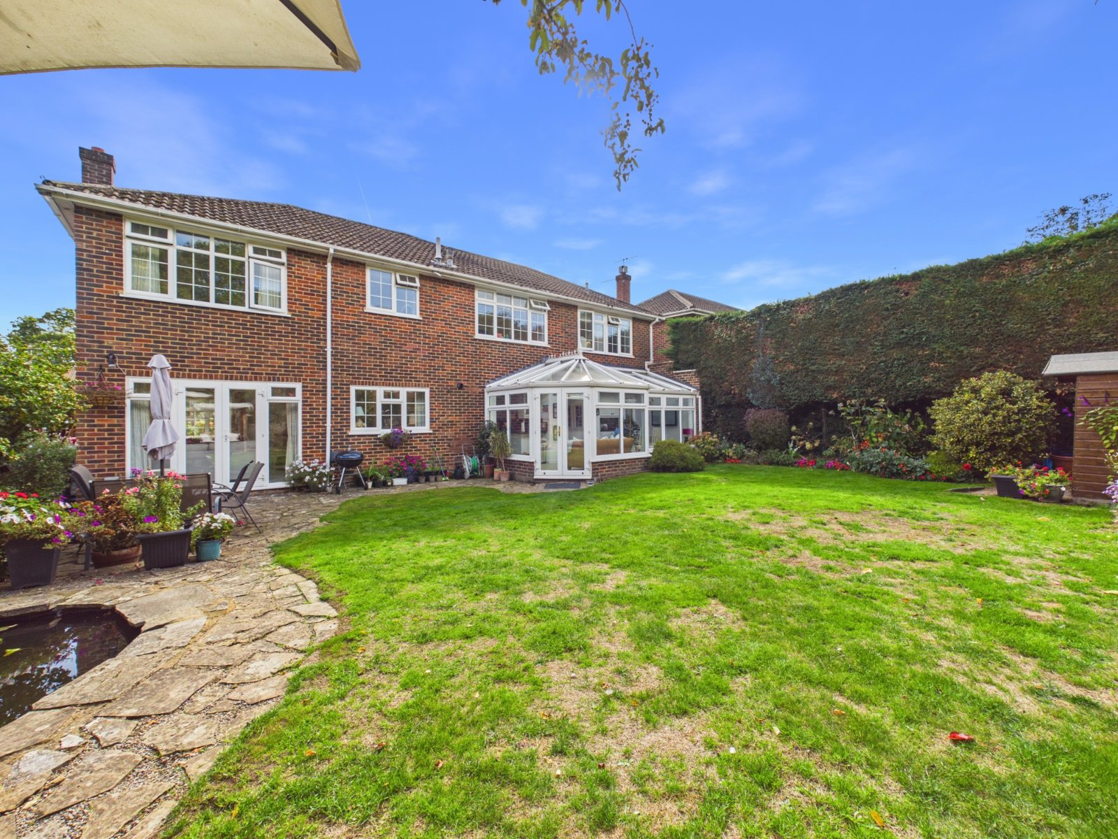 Orchard Grove, Flackwell Heath, High Wycombe, Buckinghamshire, HP10, photo 21