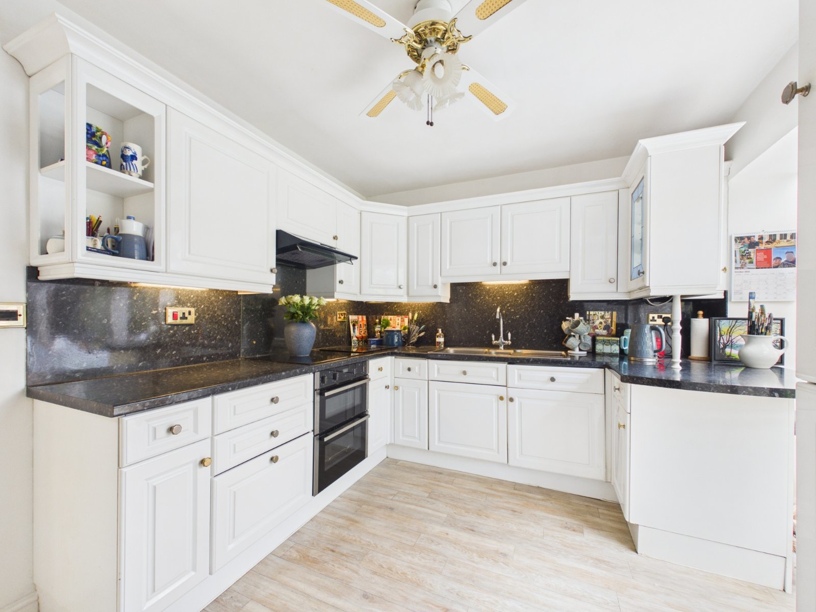 Orchard Grove, Flackwell Heath, High Wycombe, Buckinghamshire, HP10, photo 16