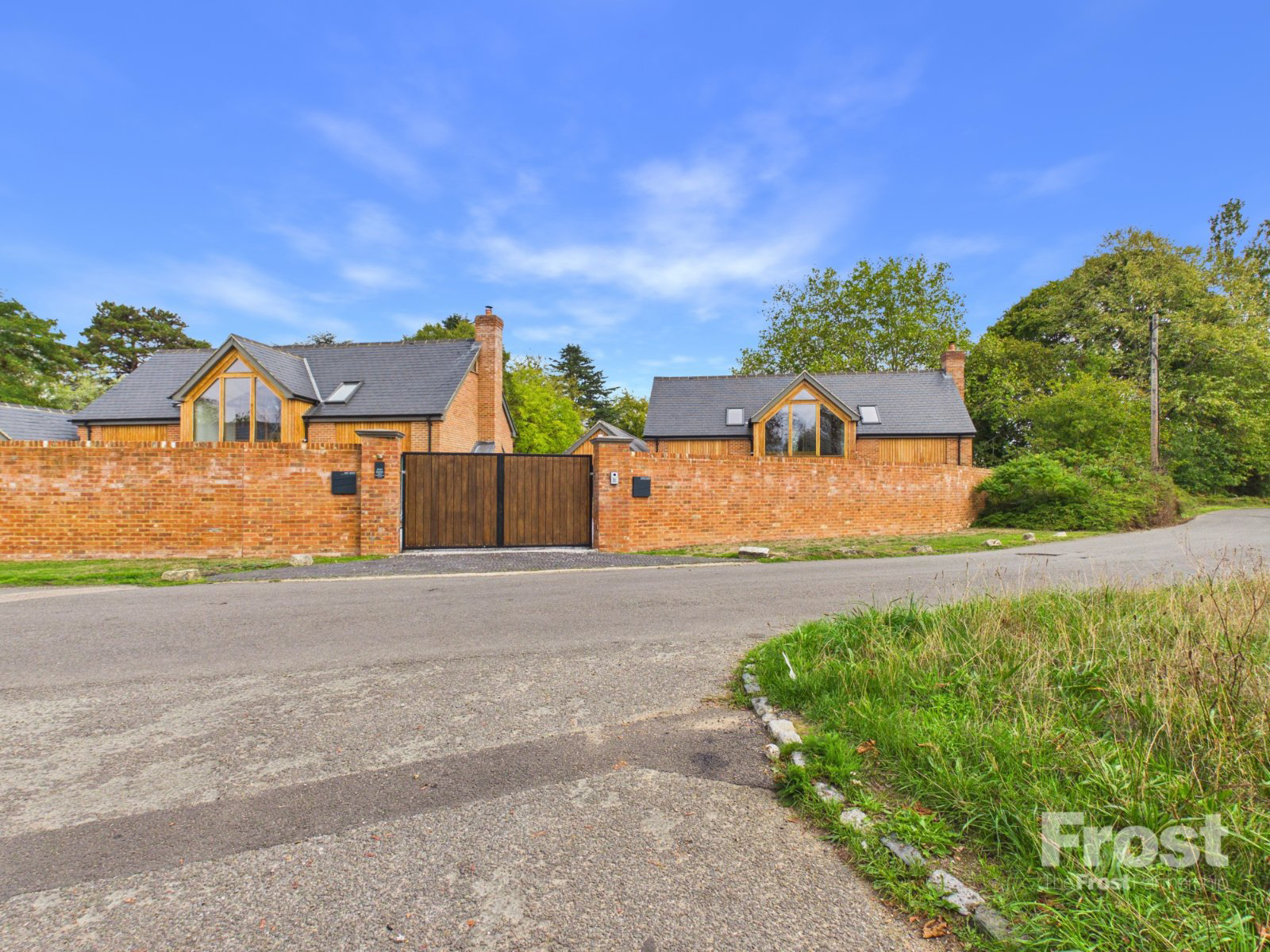 East Burnham Lane, Farnham Royal, Slough, SL2, photo 24
