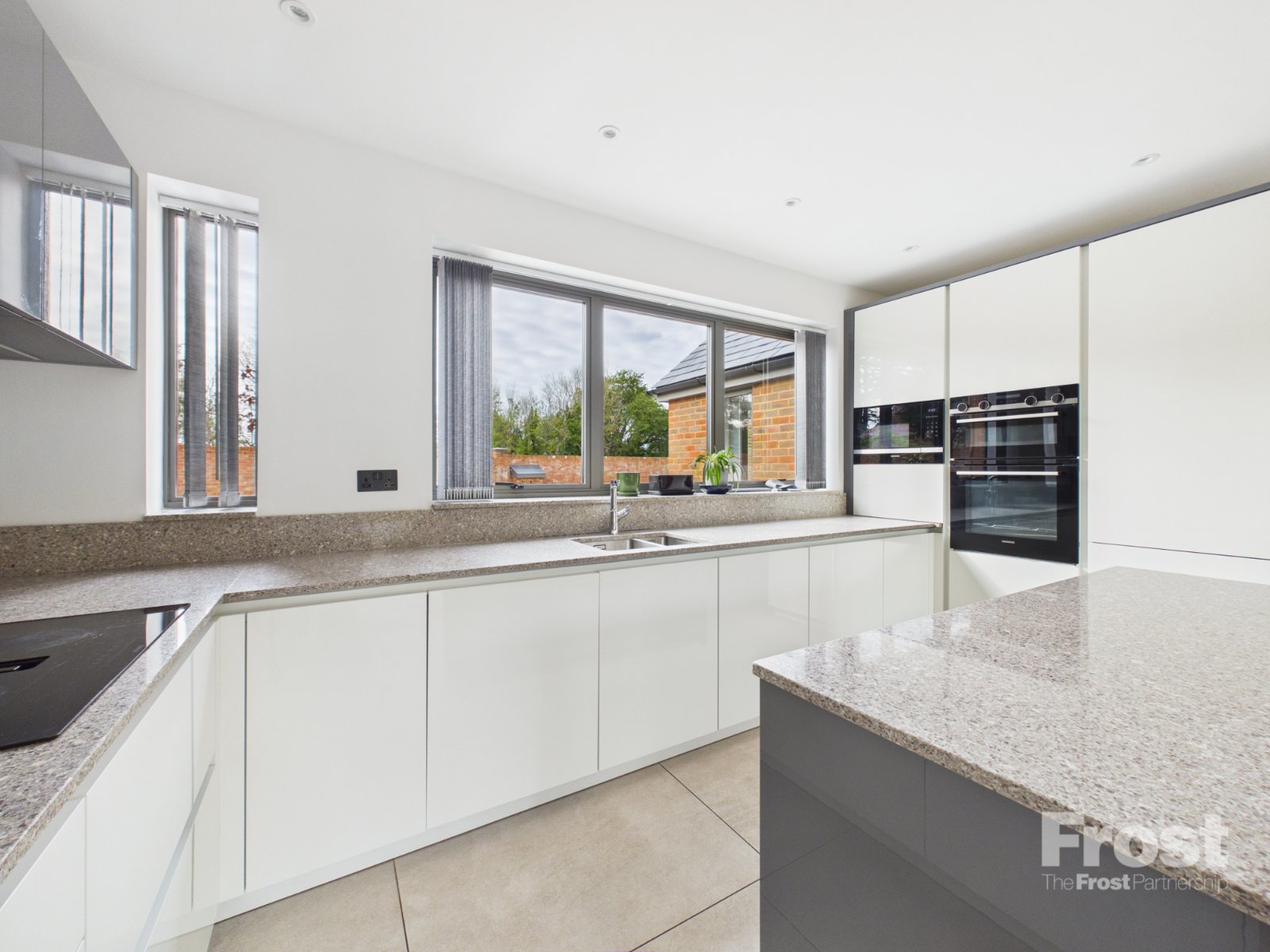East Burnham Lane, Farnham Royal, Slough, SL2, photo 9