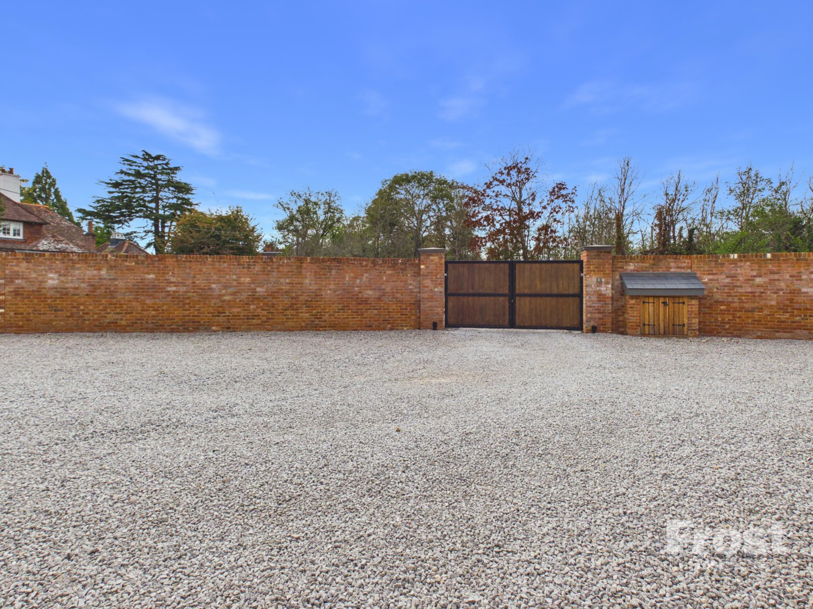 East Burnham Lane, Farnham Royal, Slough, SL2, photo 25