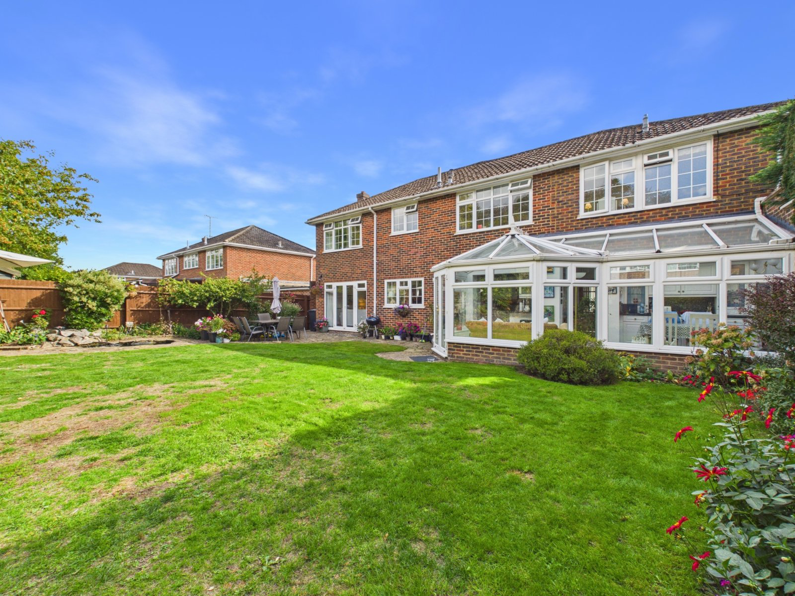 Orchard Grove, Flackwell Heath, High Wycombe, Buckinghamshire, HP10, photo 17