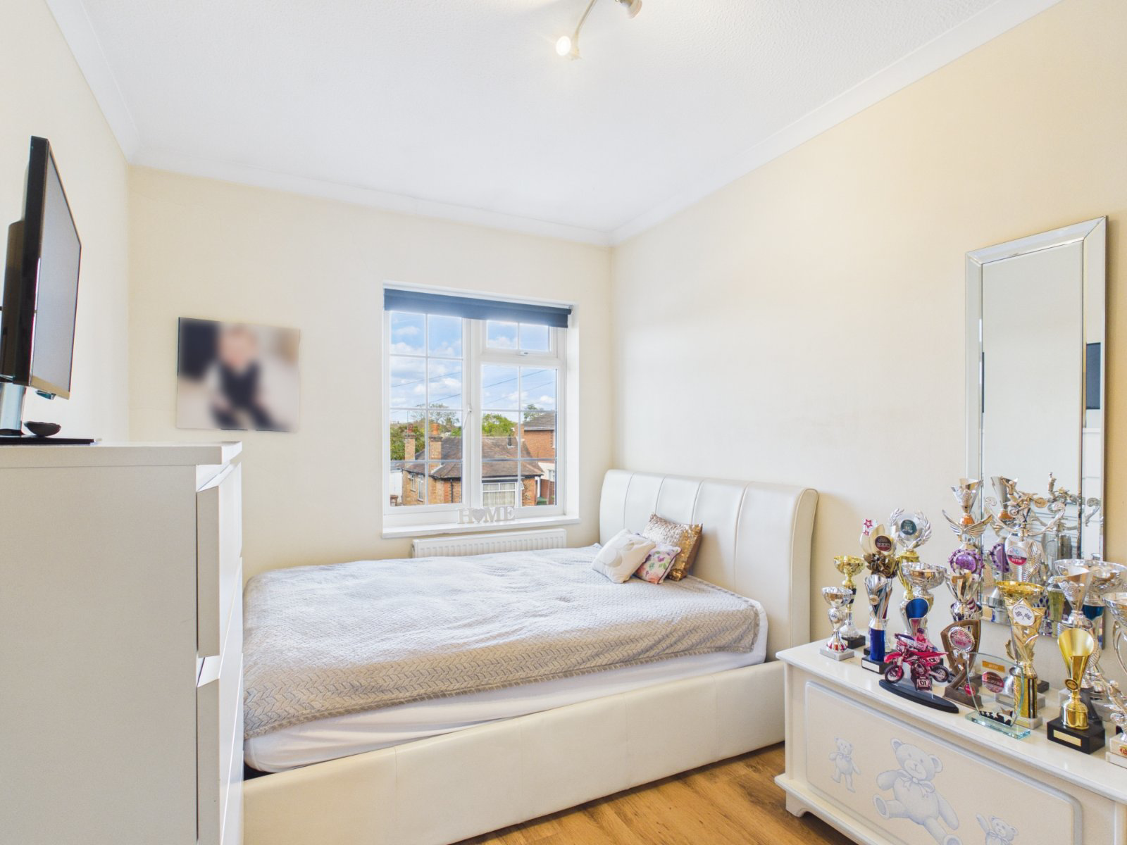Wheatsheaf Lane, Staines-upon-Thames, Surrey, TW18, photo 5