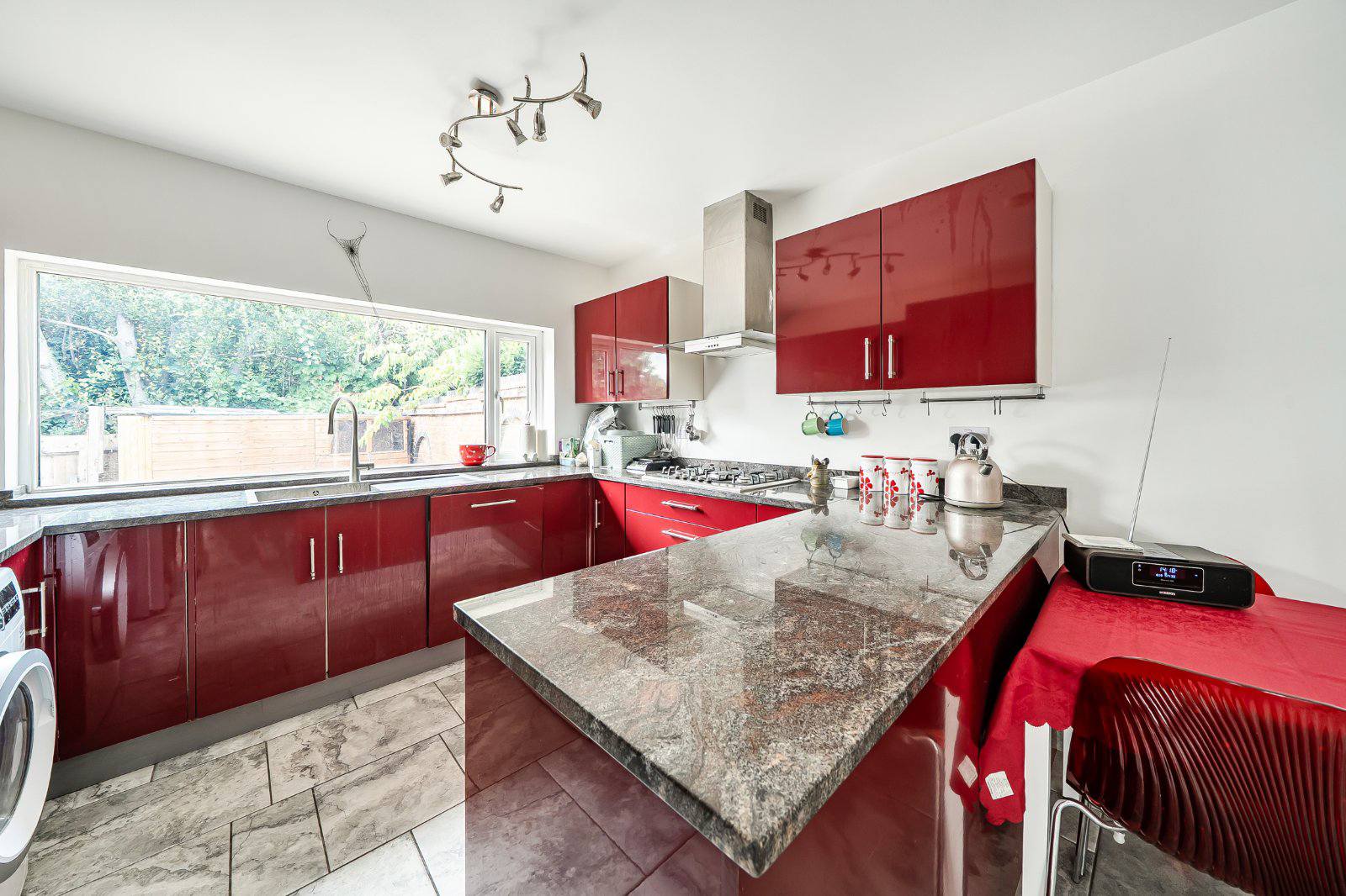 Lent Rise Road, Taplow, SL6, photo 3