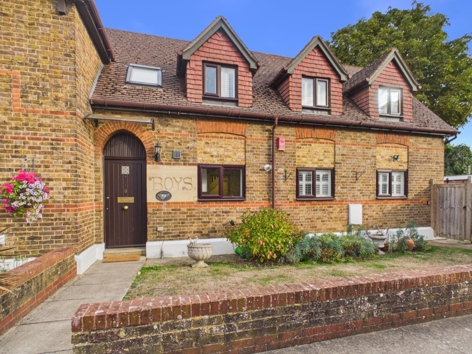 Old School Court, Wraysbury, Berkshire, TW19