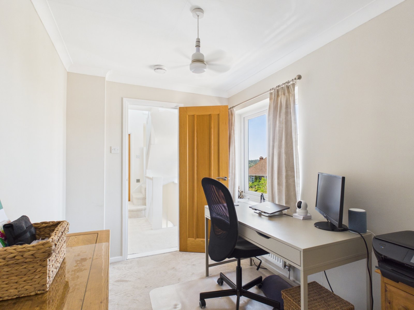 Telston Close, Bourne End, Buckinghamshire, SL8, photo 16