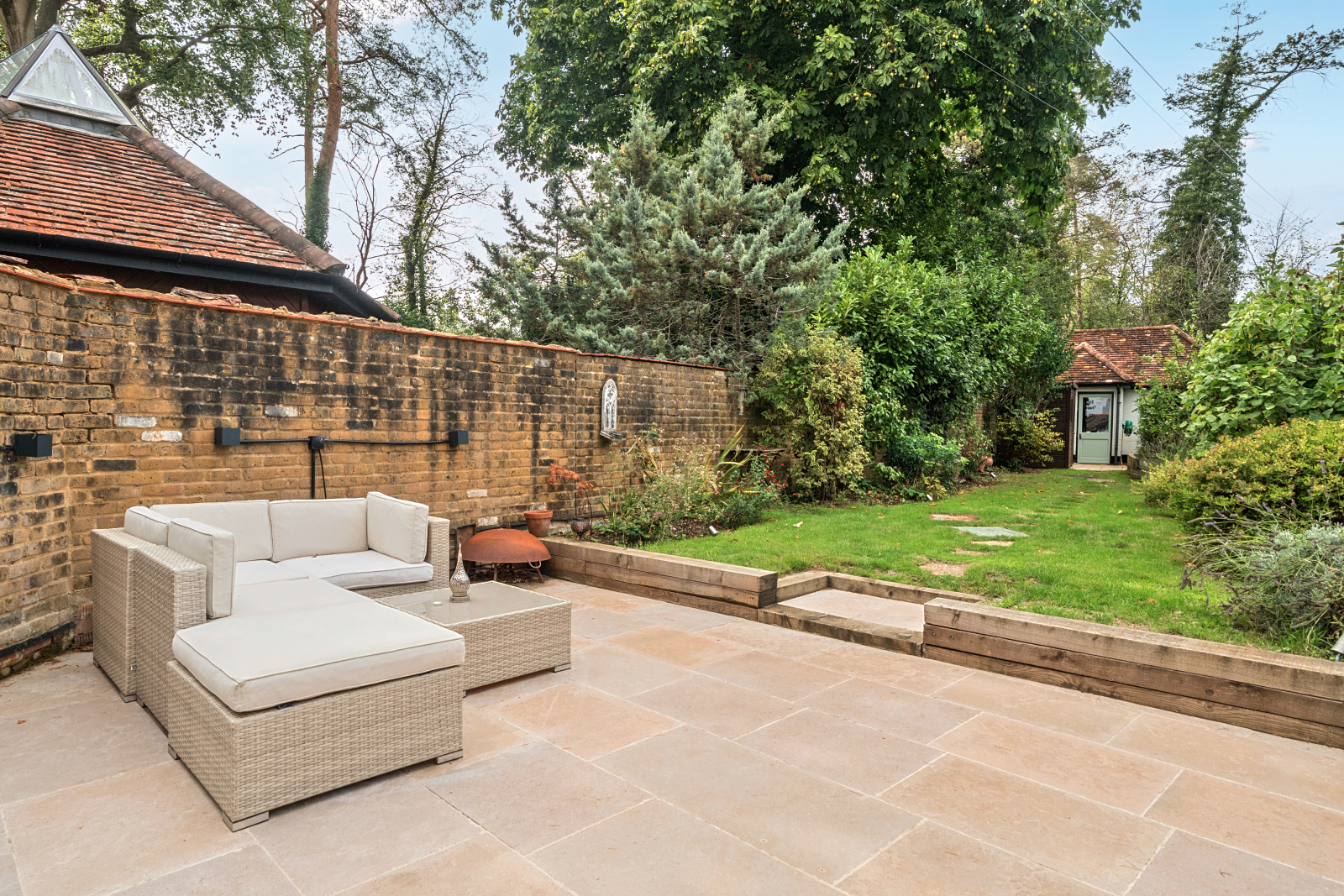 Windmill Road, Fulmer, Buckinghamshire, SL3, photo 8