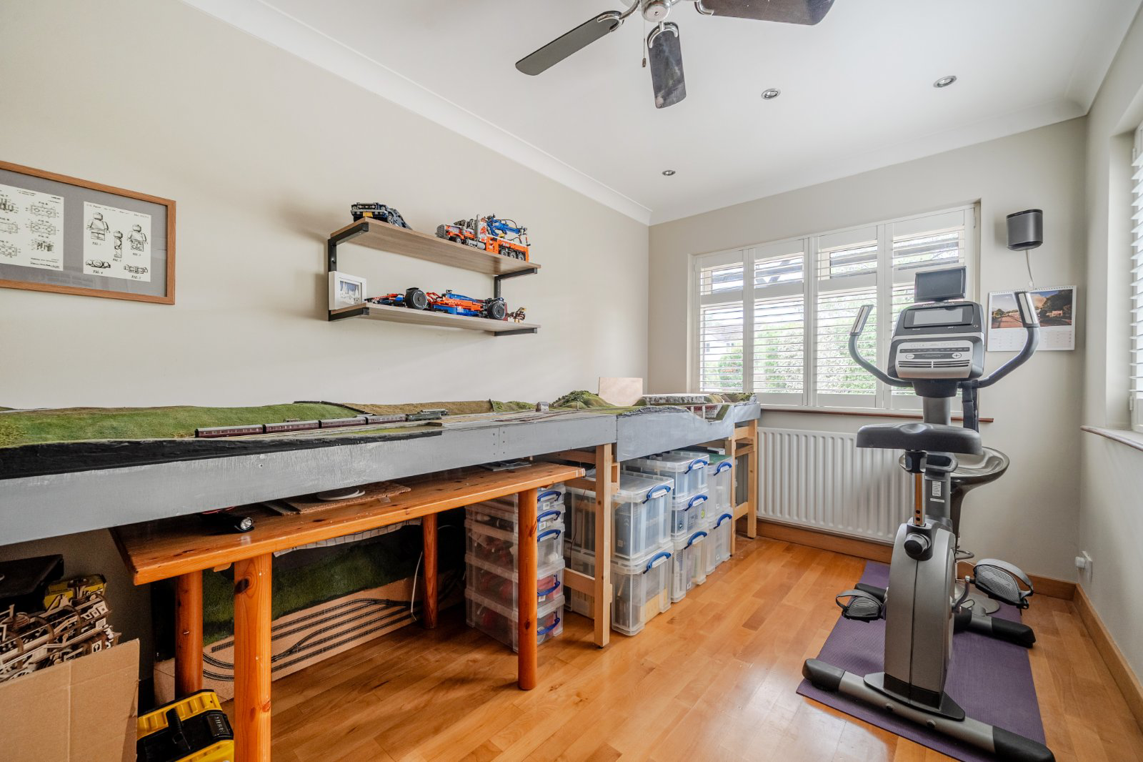 Kennedy Close, Farnham Common, Buckinghamshire, SL2, photo 13