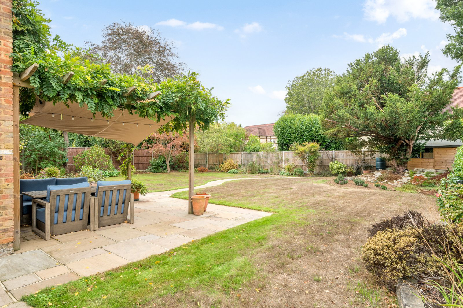 Kennedy Close, Farnham Common, Buckinghamshire, SL2, photo 9