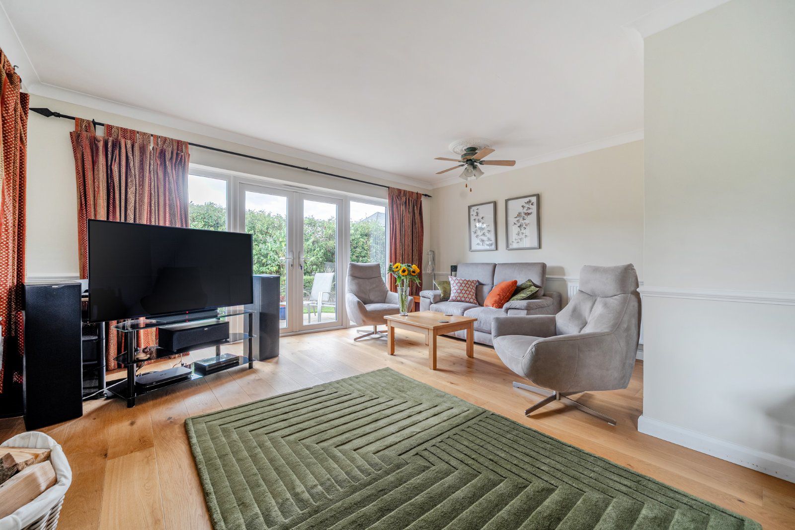 Kennedy Close, Farnham Common, Buckinghamshire, SL2, photo 14