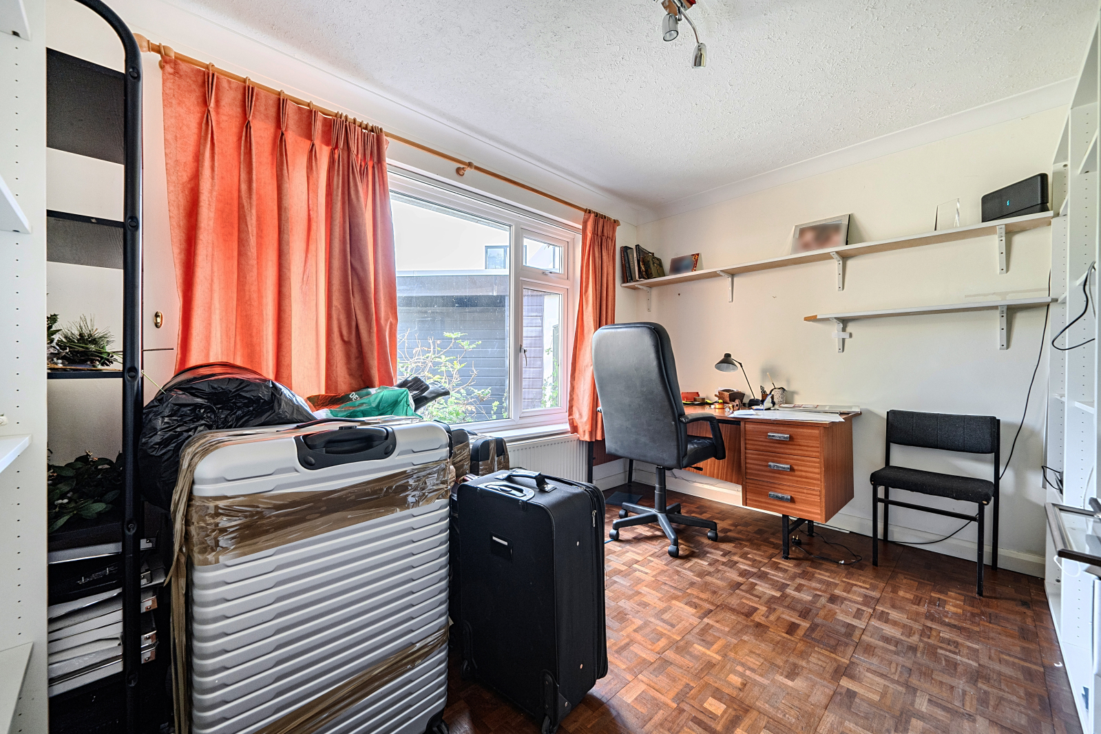 Dukes Close, Gerrards Cross, Buckinghamshire, SL9, photo 18