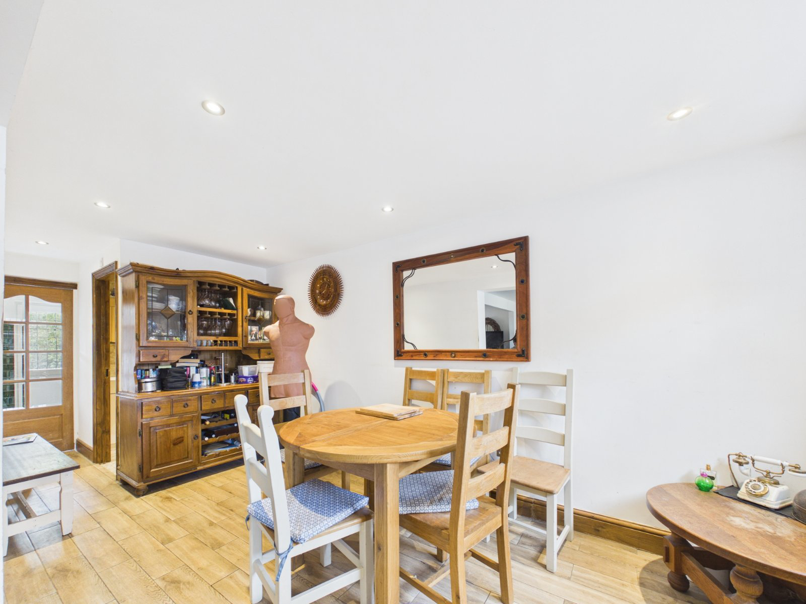 Elmwood Avenue, Feltham, Middlesex, TW13, photo 6