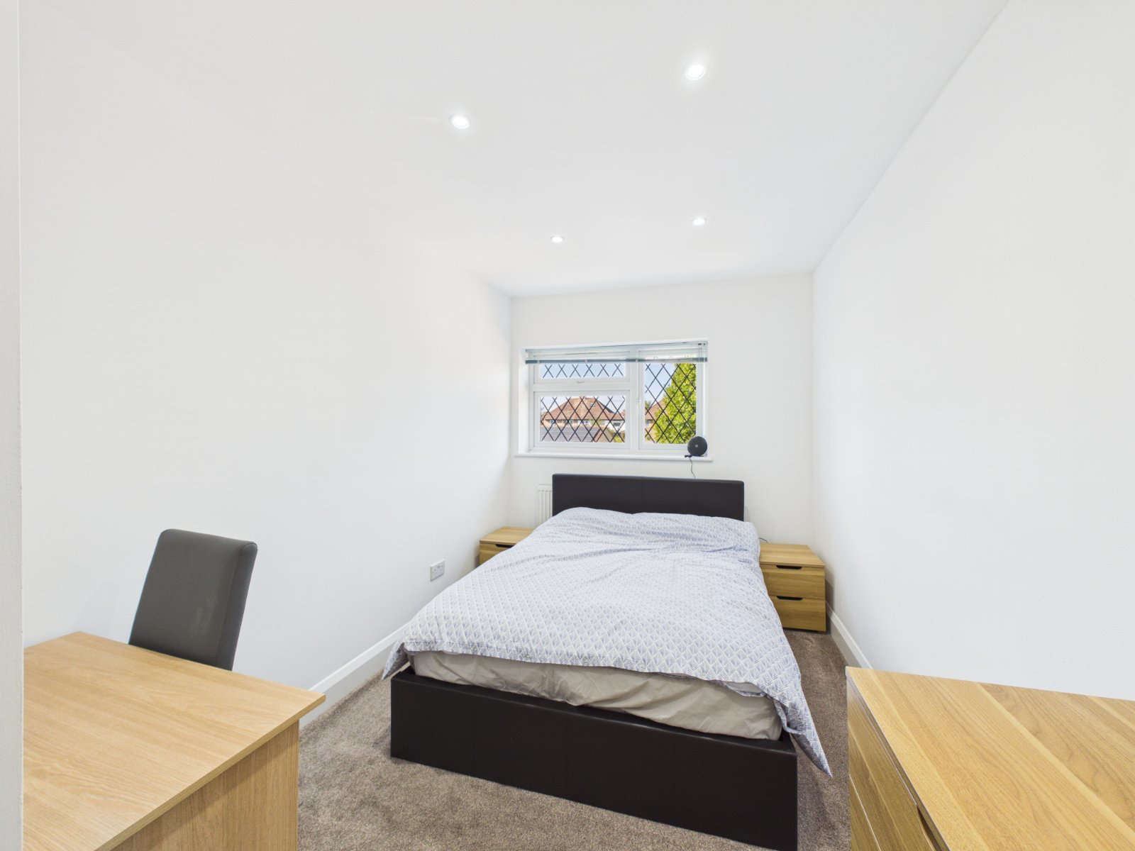 Desford Way, Ashford, Surrey, TW15, photo 14