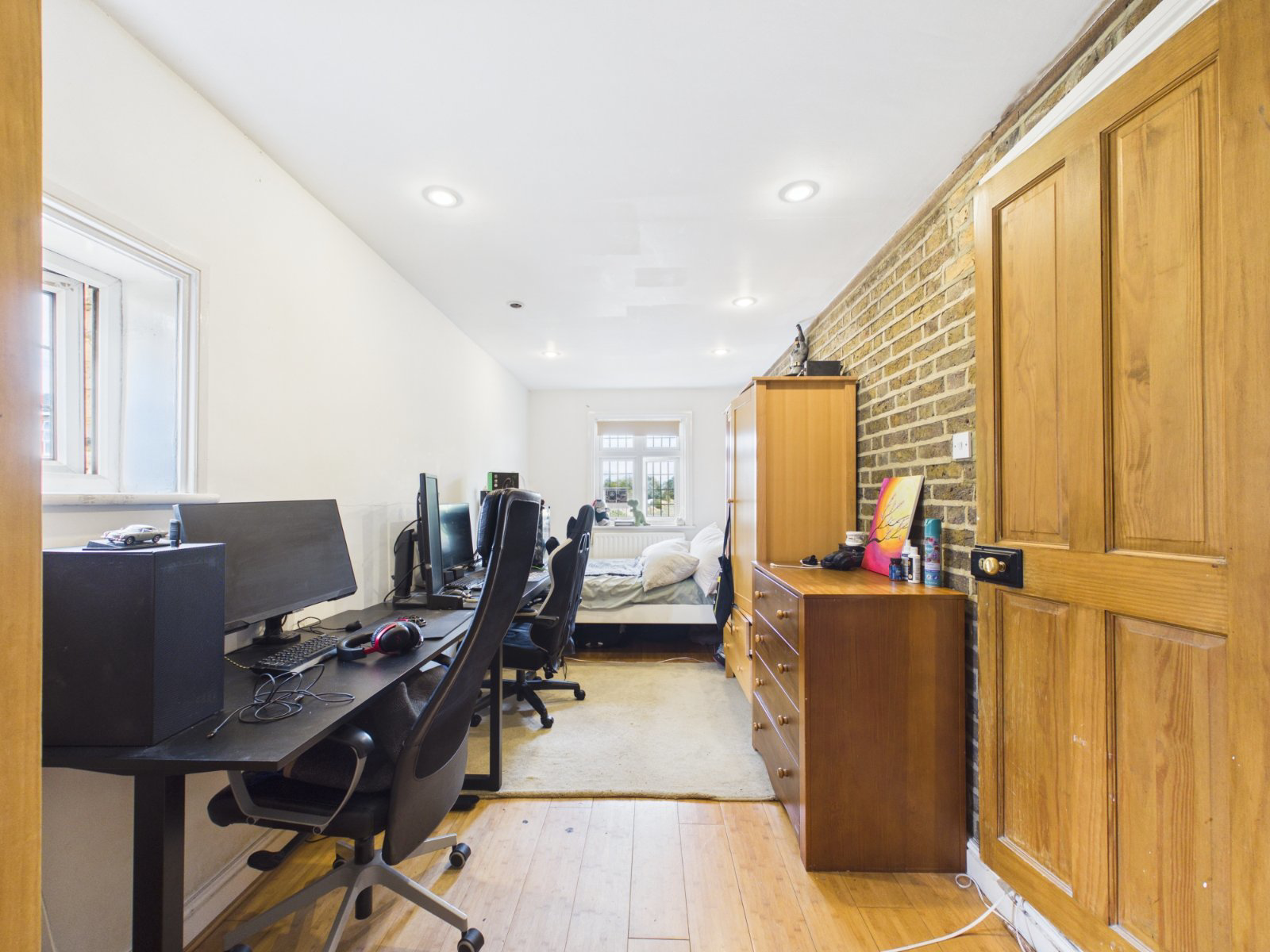 Elmwood Avenue, Feltham, Middlesex, TW13, photo 13