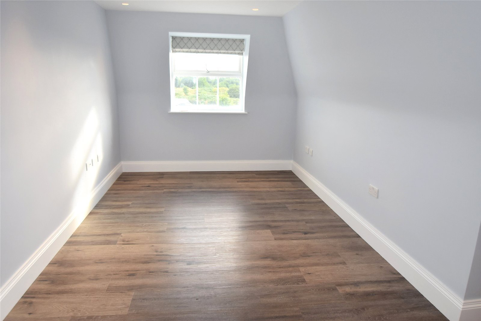 Slough Road, Datchet, Slough, Berkshire, SL3, photo 2