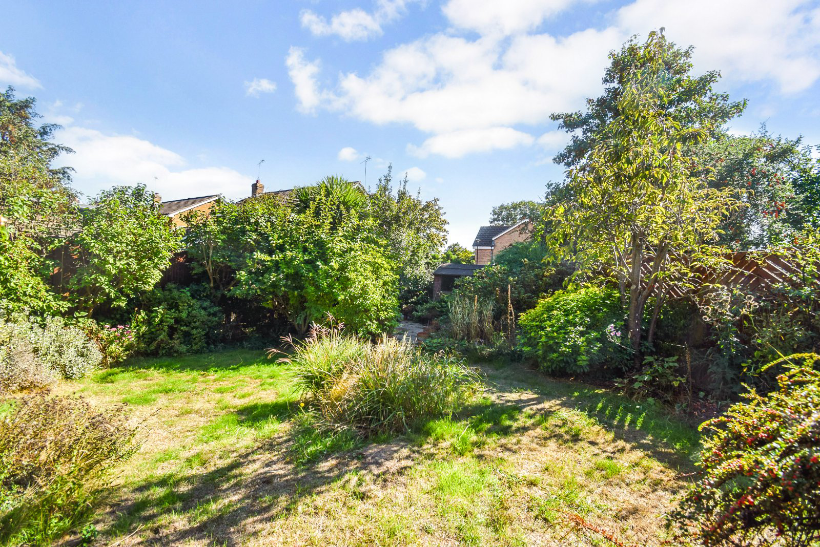 St. Michaels Court, Near Burnham, Berkshire, SL2, photo 5