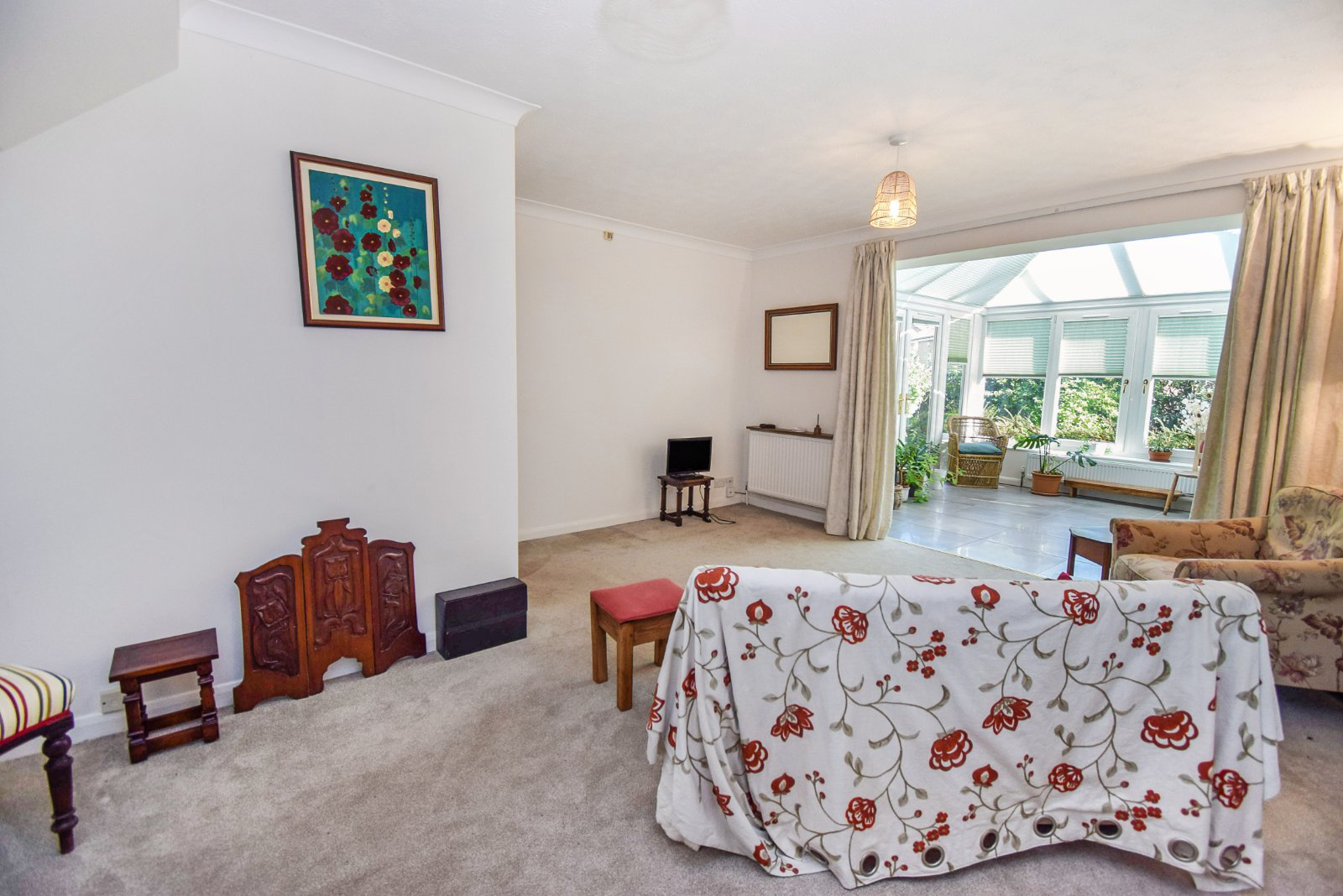 St. Michaels Court, Near Burnham, Berkshire, SL2, photo 2