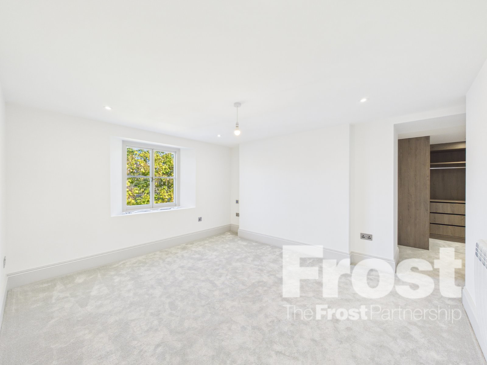 Grays Park Road, Stoke Poges, Slough, Buckinghamshire, SL2, photo 2