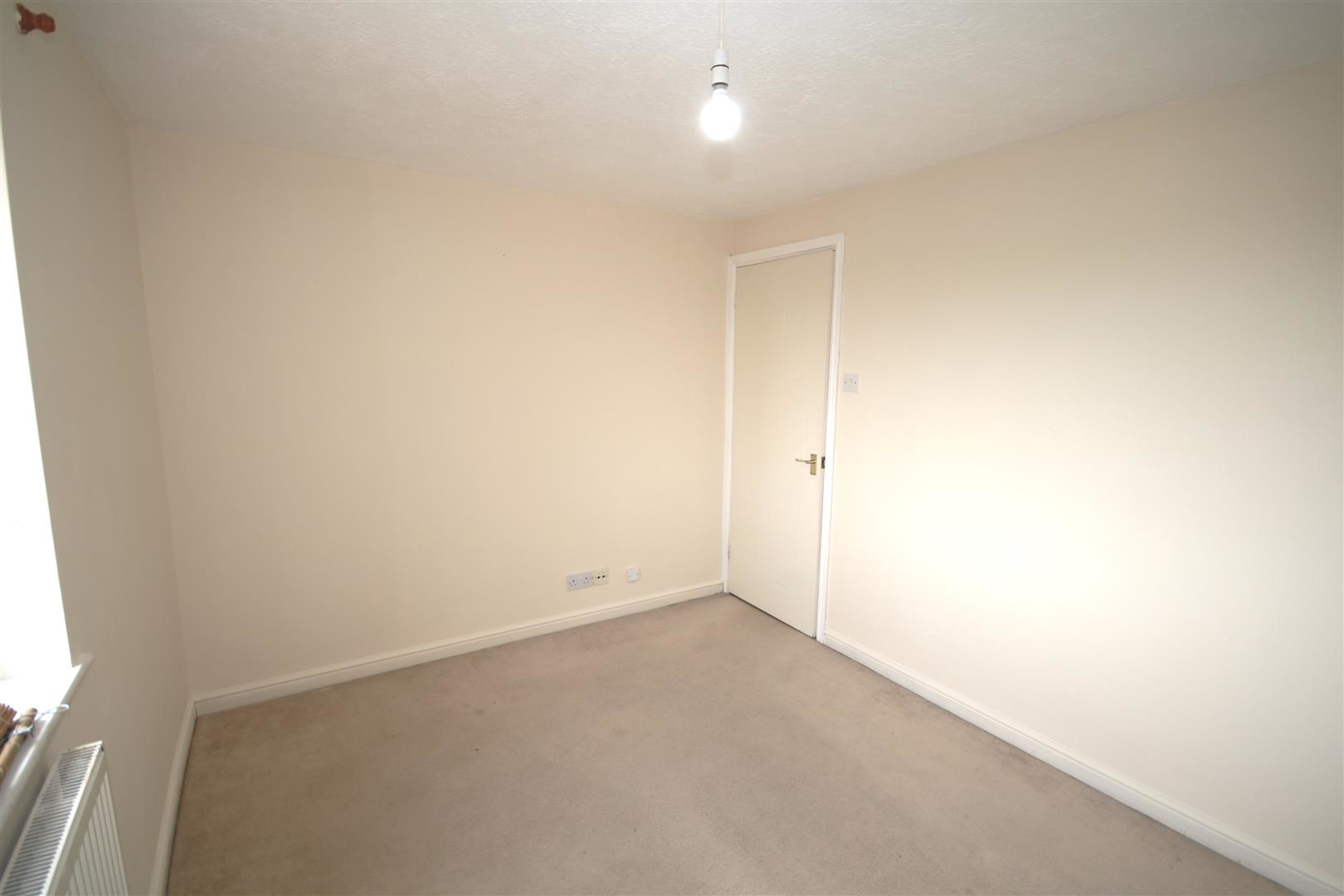 Almond Court, Chartham, Canterbury, photo 12
