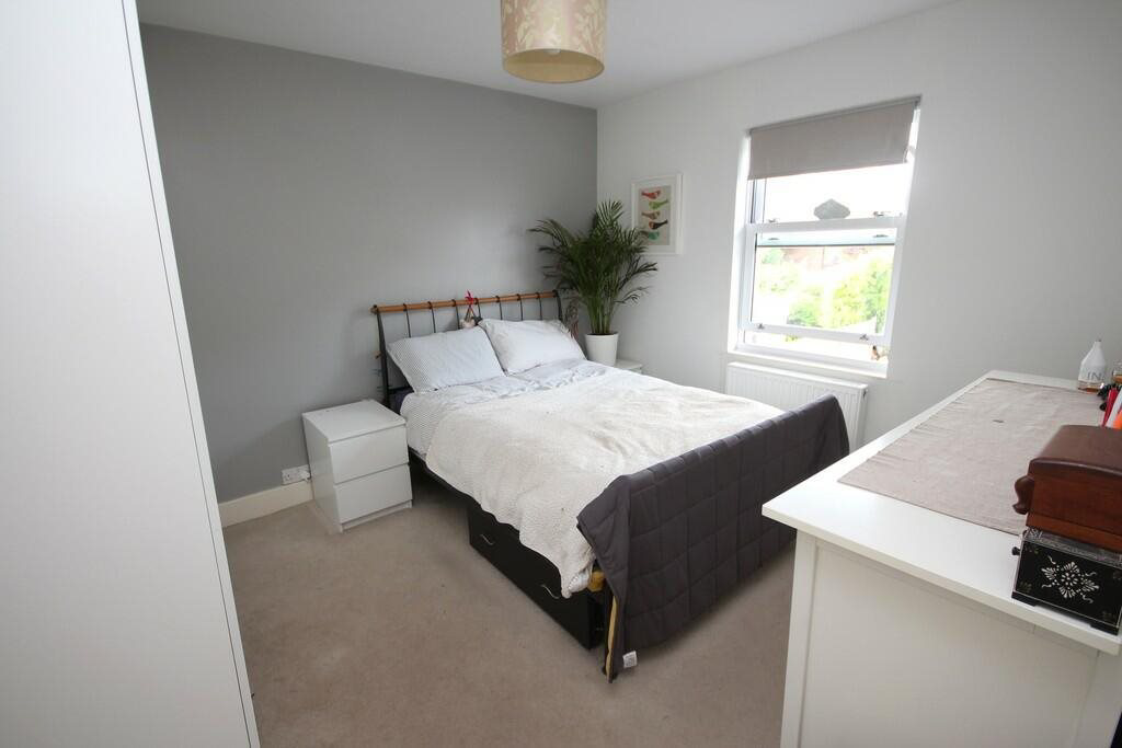 Wycliffe Road, Winton, Bournemouth, photo 5