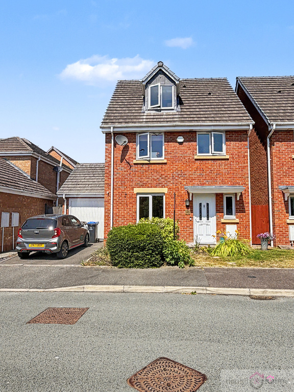 3 Clover Grove, Leekbrook