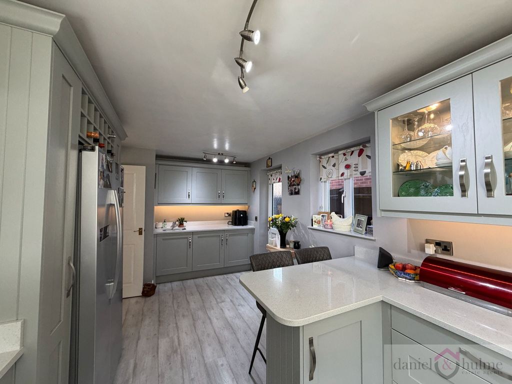 Cheddleton Park Avenue, Cheddleton, Staffs ST13 7NS, photo 8