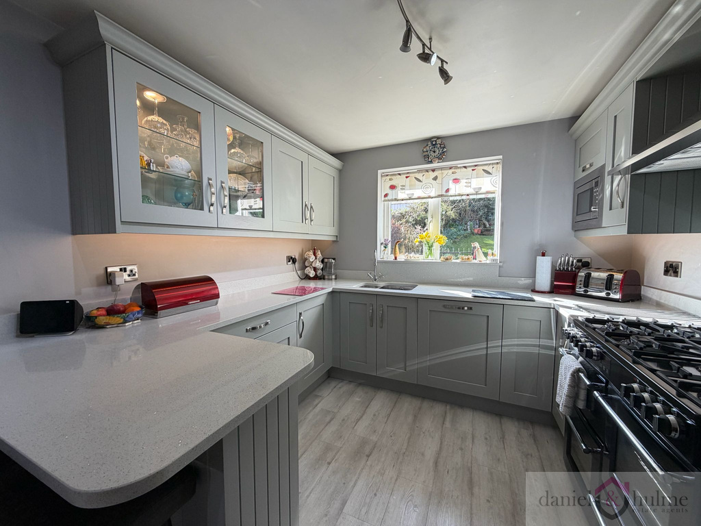 Cheddleton Park Avenue, Cheddleton, Staffs ST13 7NS, photo 9