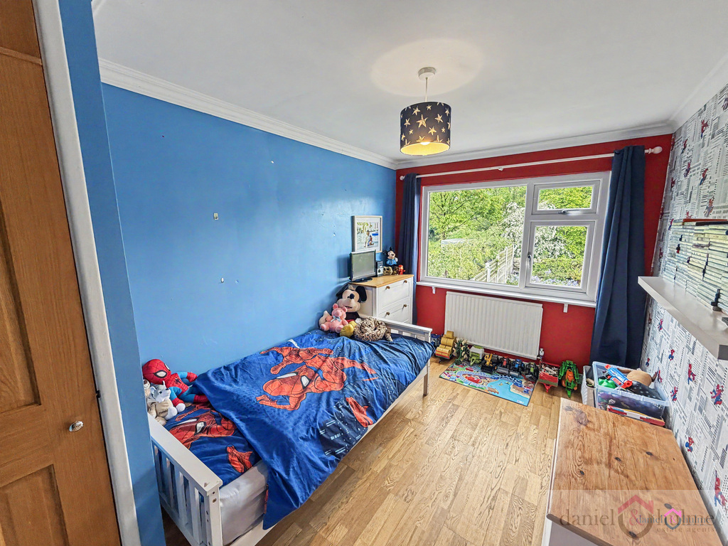 High View Road, Leek, Staffordshire, ST13 5BS, photo 12