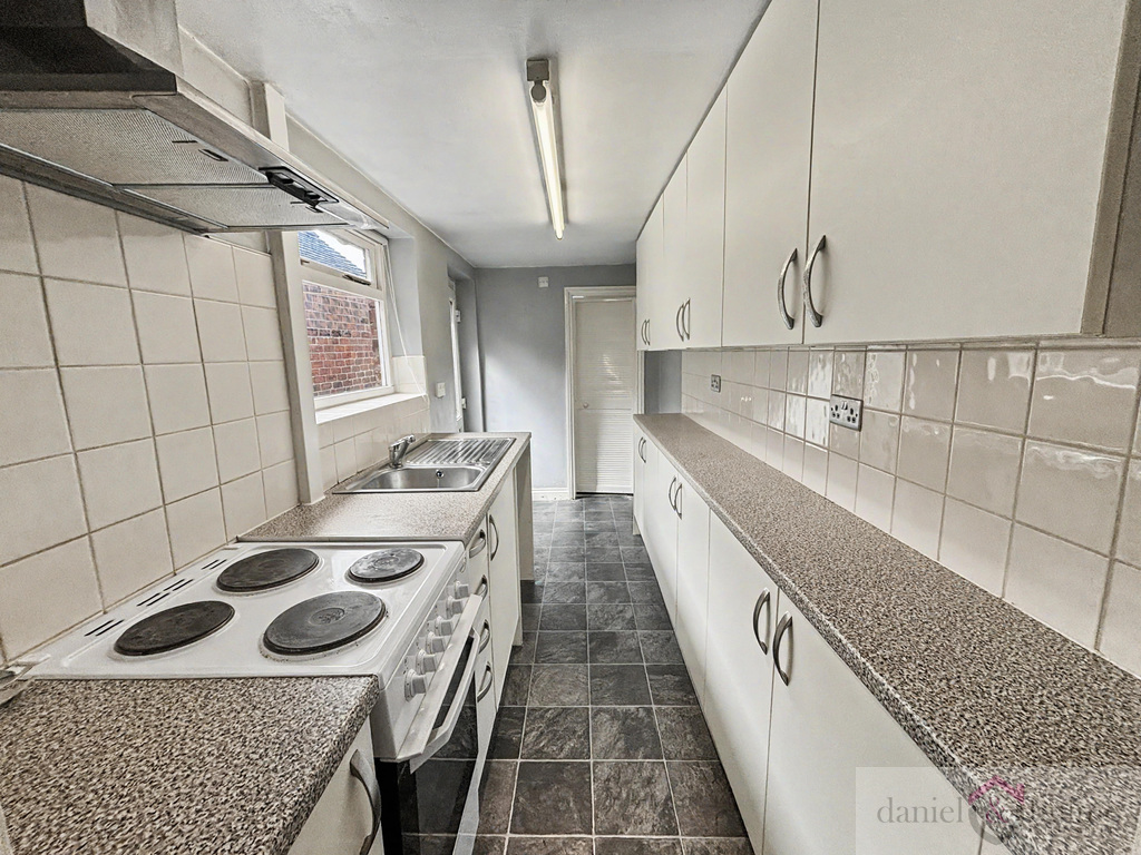 Picton Street, Leek, Staffordshire, ST13 8AU, photo 4