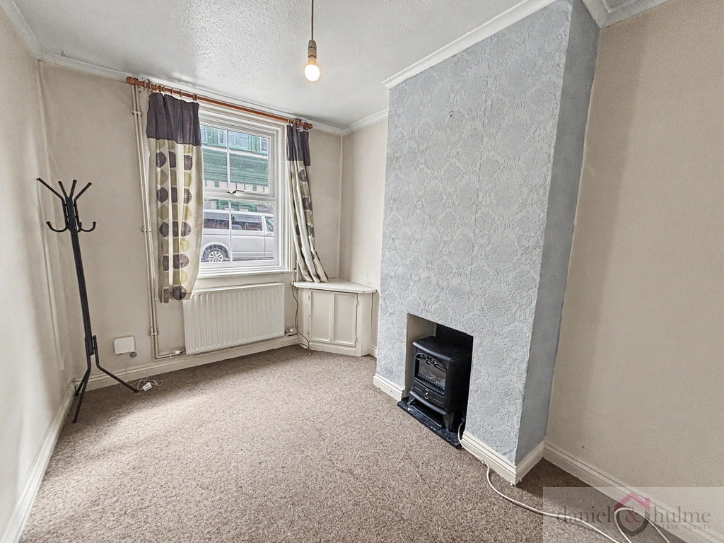 Picton Street, Leek, Staffordshire, ST13 8AU, photo 2
