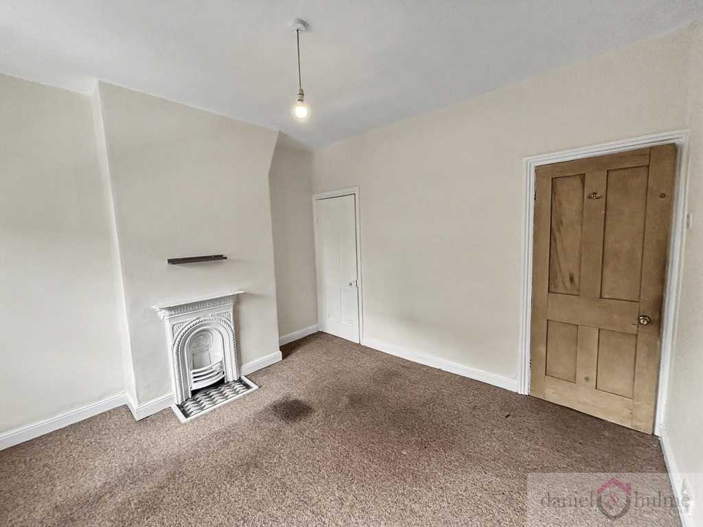 Picton Street, Leek, Staffordshire, ST13 8AU, photo 9