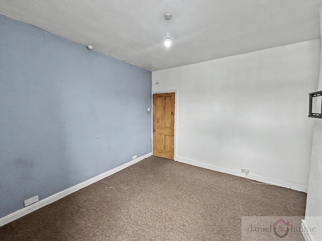Picton Street, Leek, Staffordshire, ST13 8AU, photo 11