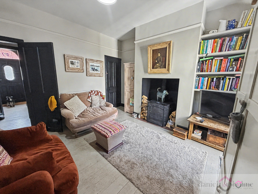 Portland Street, Leek, Staffordshire, ST13 6LA, photo 7